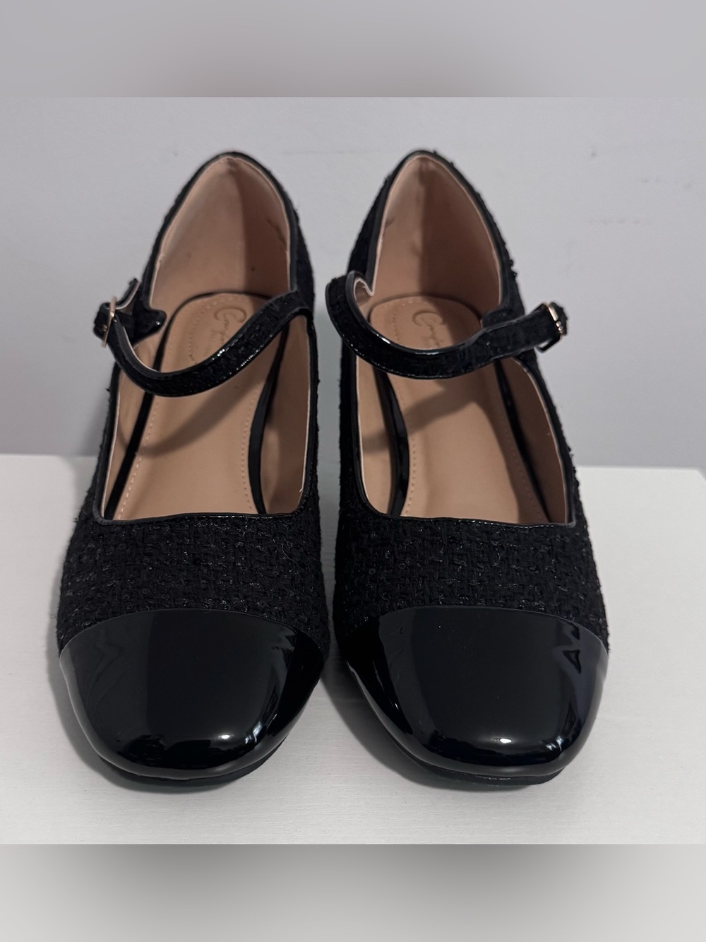 Comfort EST. 1946 11W Black Mary Jane Pumps w/ Patent Cap Toe and Sequin Finish